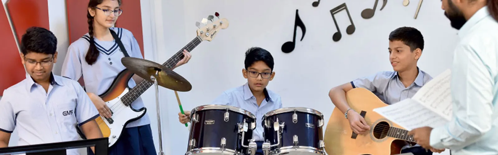 City Montessori School